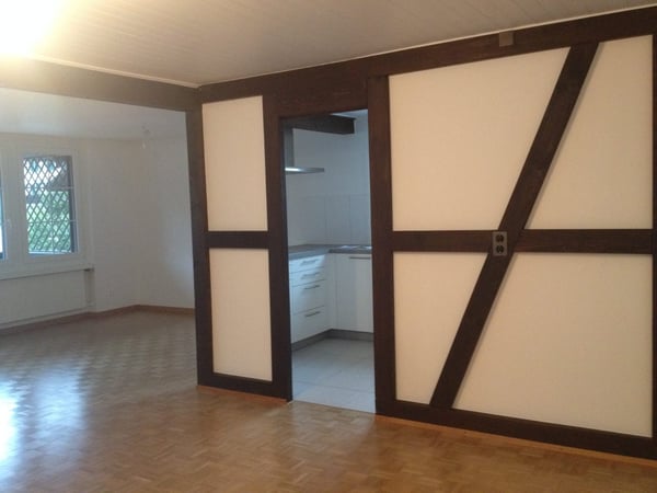 Schöne, renovierte 5,5 Zimmer Wohnung in idyllischer Lage 5