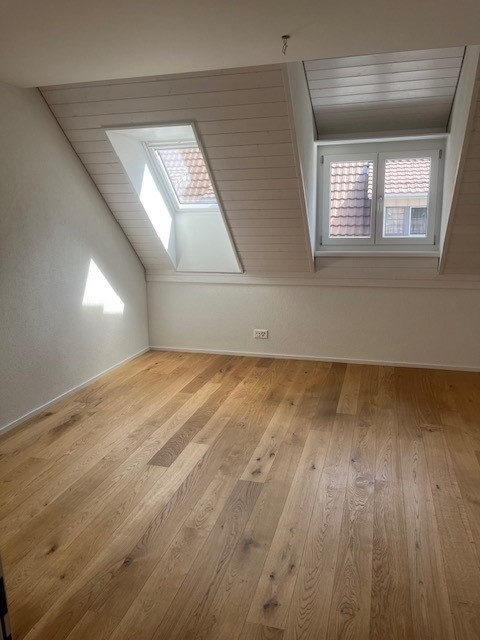 Moderne 3.5-Zimmer-Dachwohnung in Steinmaur 5