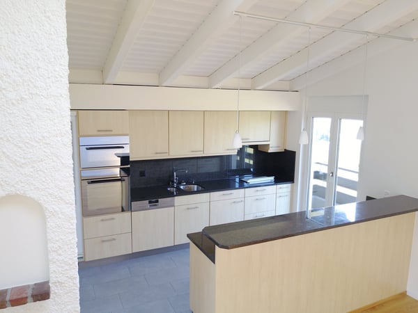 Sehr schöne und sonnige 6 1/2-Zimmer-Attika-Maisonettewohnung mit Seesicht 6