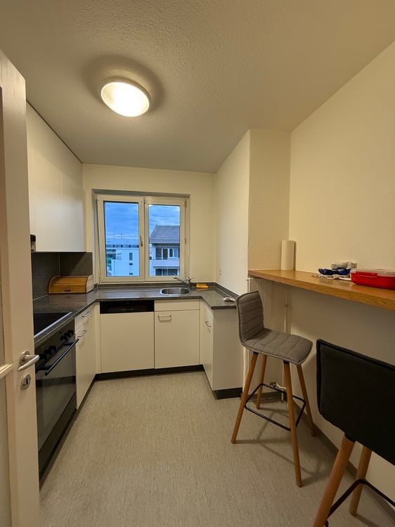 Helle, möbilierte 3-Zimmer-Wohnung im 3. Obergeschoss in Dübendorf Untermieter gesucht 2