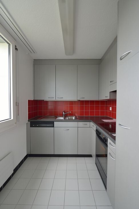 Helle 4-Zimmer-Wohnung mit Balkon und Einstellplatz auch für Elektrofahrzeuge in Aarau 3