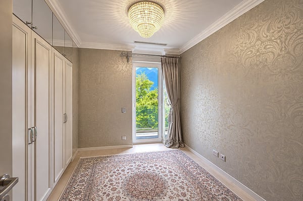 Rare Lakefront Penthouse in Lugano – Available to Non-Swiss Buyers 13