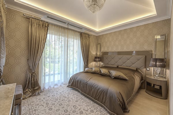 Rare Lakefront Penthouse in Lugano – Available to Non-Swiss Buyers 8