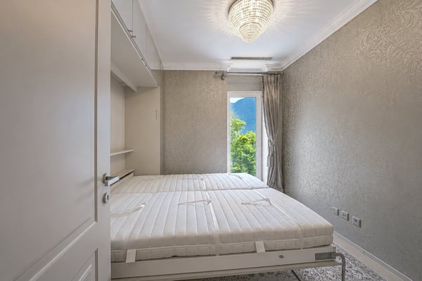 Rare Lakefront Penthouse in Lugano – Available to Non-Swiss Buyers 14
