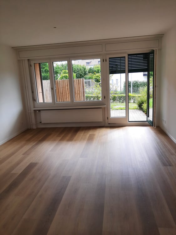 Charmante 2.5-Zimmer-Wohnung an der Bahnhofstrasse 80 in Urdorf 2