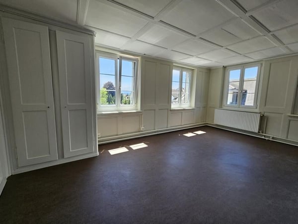 Charmante 4.5-Zimmer-Maisonette-Wohnung im Altbau – Uster 4