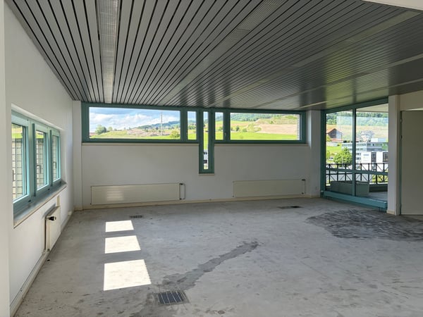 Büro / Atelier / Schulungsraum / Gewerberaum mit Küche im Dachgeschoss 3
