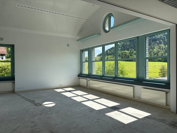 Büro / Atelier / Schulungsraum / Gewerberaum mit Küche im Dachgeschoss 2