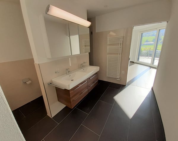 Helle 4.5-Zimmer-Wohnung mit traumhafter Aussicht in Wollerau 8