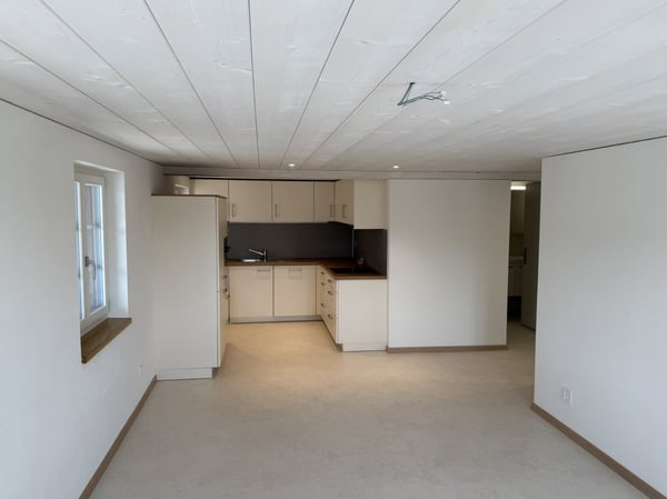 Charmante 3-Zimmer-Wohnung mit schöner Aussicht in Schmerikon 2