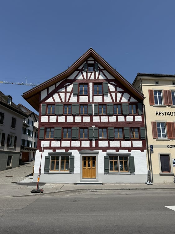 Charmante 4-Zimmer-Dachwohnung an der Hauptstrasse 25 in Schmerikon – ab Juli 2026 zu vermieten 12