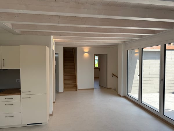 Charmante 4-Zimmer-Dachwohnung an der Hauptstrasse 25 in Schmerikon – ab Juli 2026 zu vermieten 3