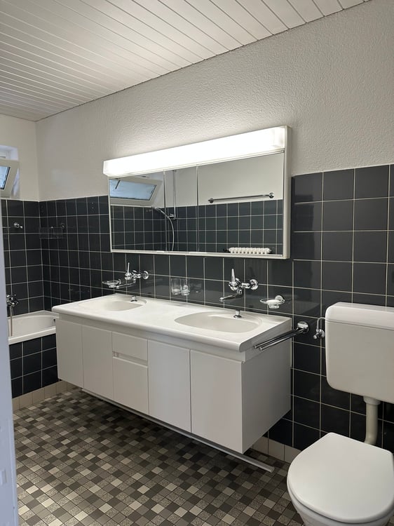 Helle 4.5-Zimmer-Wohnung mit Balkon in Niederrohrdorf – ab Oktober 2026 verfügbar 4