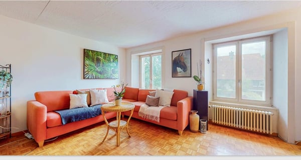 Charmante maison de deux appartements à Oleyres (3.5 et 4.5) avec jardins et places de parc séparés 4