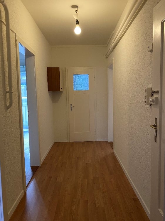 Charmante 3.5-Zimmer-Wohnung mit Balkon in Basel – Reinacherstrasse 10