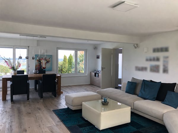 Freistehendes Einfamilienhaus mit großem Garten und Seesicht 6