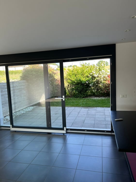 Maison mitoyenne moderne de 5.5 pièces à Romont – Vue imprenable et cadre paisible 3