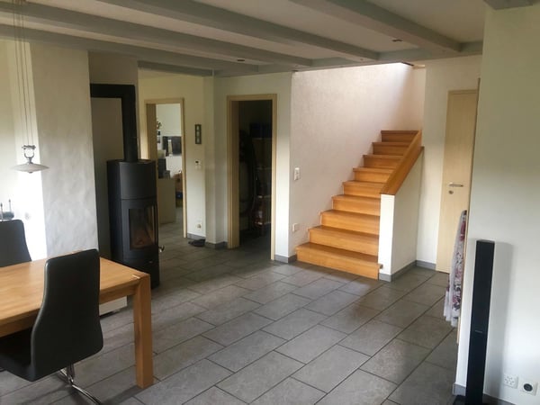 Grosszügiges Familienhaus mit Garten, Aussicht ins Thal & Doppelgarage – Mümliswil 3