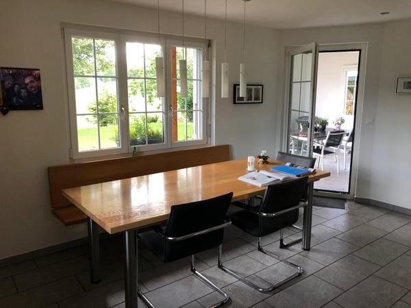 Grosszügiges Familienhaus mit Garten, Aussicht ins Thal & Doppelgarage – Mümliswil 2
