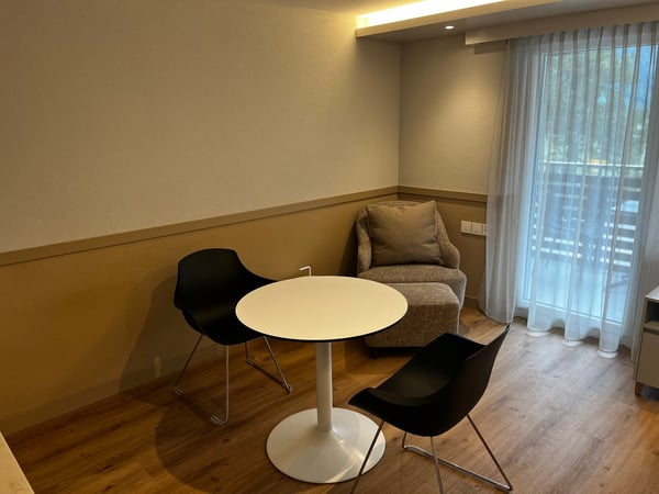 Furnished business Studio walk to Valens rehab Klink 7