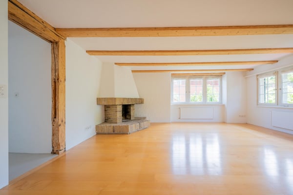 Helle 2.5-Zimmer-Wohnung mit Charakter in Kilchberg 2