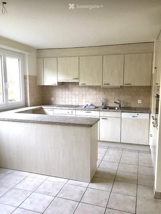 Charmant appart de 3,5 pces au 1er étage avec balcon à Bienne - 3.5-Zimmer-Wohnung im 1 OG in Biel 5