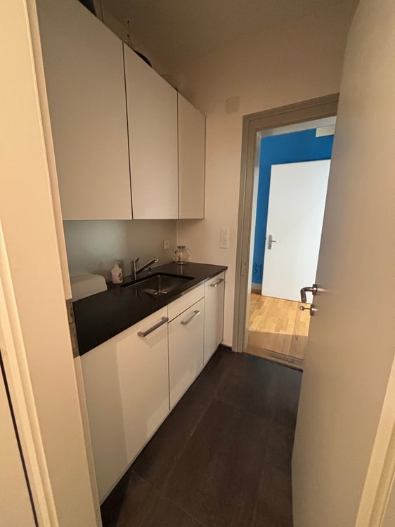 Bürofläche an der Weinbergstrasse in Zürich 11