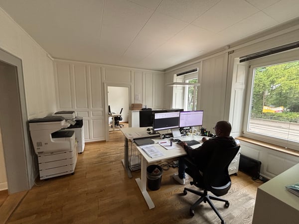 Bürofläche an der Weinbergstrasse in Zürich 7