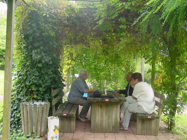 Charmante 3.5-Zimmer-Wohnung mit Balkone, Terrasse und Garage in Rafz 14