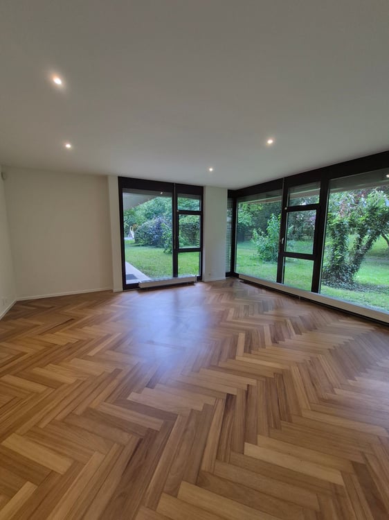 Appartement 4.5 pièces rénové avec vue et balcon – Genève 1208 1