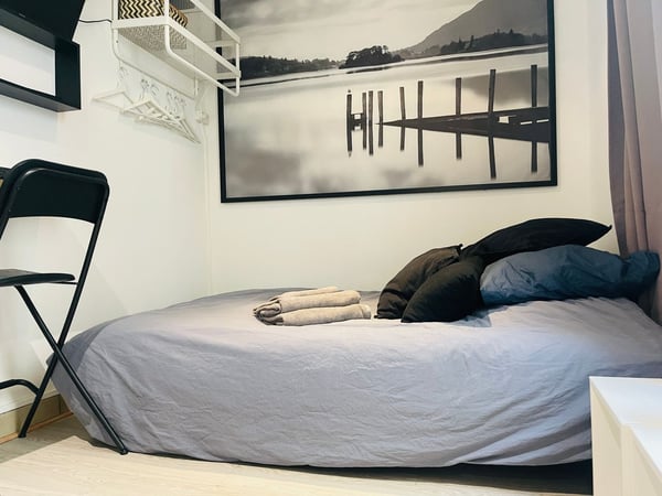 Studio meublé et calme au 2ème étage – Zürich-Altstetten, disponible immédiatement 2