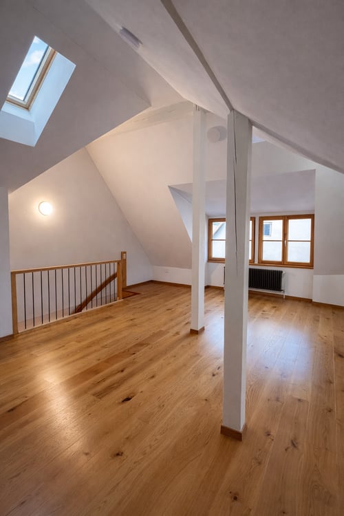 Charmantes 2.5-Zimmer-Reihenhaus in ruhiger Lage von Lohn 3