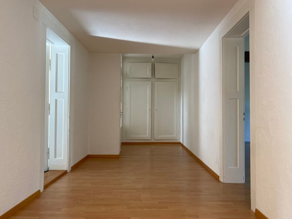 Charmante 3.5-Zimmer-Altbauwohnung mit zwei Balkonen 13