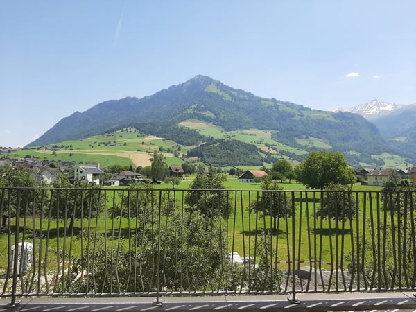 Stilvoll wohnen mit Weitblick – moderne 4.5-Zimmer-Neubauwohnung in Oberdorf NW 4