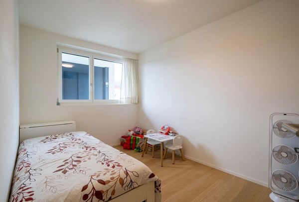 Charmante 5.5-Zimmer-Dachwohnung mit Bergblick in Büsserach 8