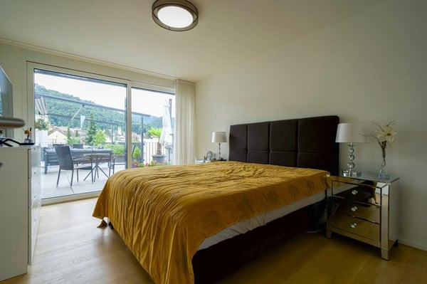 Charmante 5.5-Zimmer-Dachwohnung mit Bergblick in Büsserach 7
