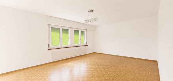 Günstige, komplett renovierte 4-Zimmer-Wohnung an ruhiger Lage in Adliswil 2