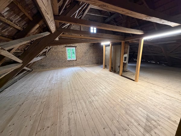 Historisches, grosszügiges, charmantes Bauernhaus mit 7.5 Zimmern in Schwerzenbach 12