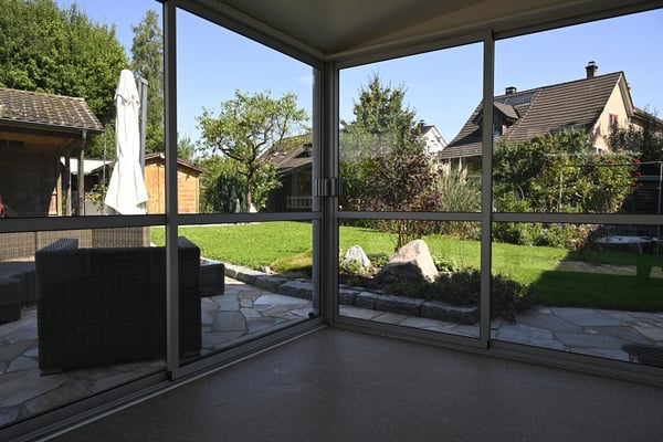 Charmantes 5-Zimmer-Reihenhaus an der Binzikerstrasse in Grüningen 4