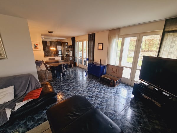 4.5-Room Ground Floor Apartment in Menzingen Furnished Temporary 3