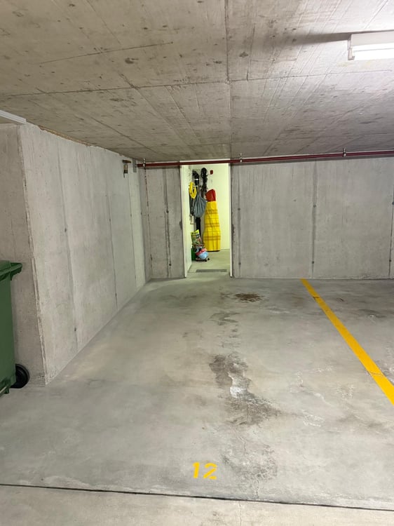 Gemütliche 3.5-Zi-Wohnung im 2.OG in Rüti, herrliche Aussicht, Wintergarten & zusätzlicher Büroraum 12