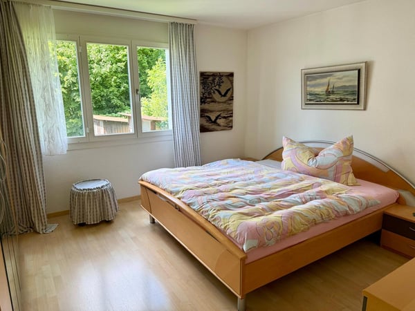 Gemütliche 3.5-Zi-Wohnung im 2.OG in Rüti, herrliche Aussicht, Wintergarten & zusätzlicher Büroraum 7