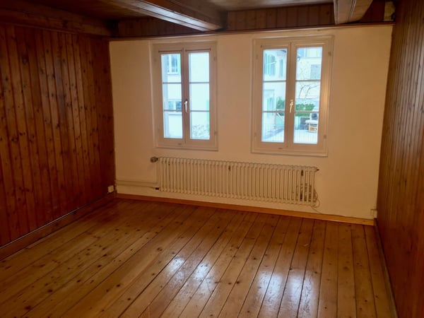 Charmante 2.5-Zimmer-Altbauwohnung mit schöner Aussicht im grünen Obermeilen 2