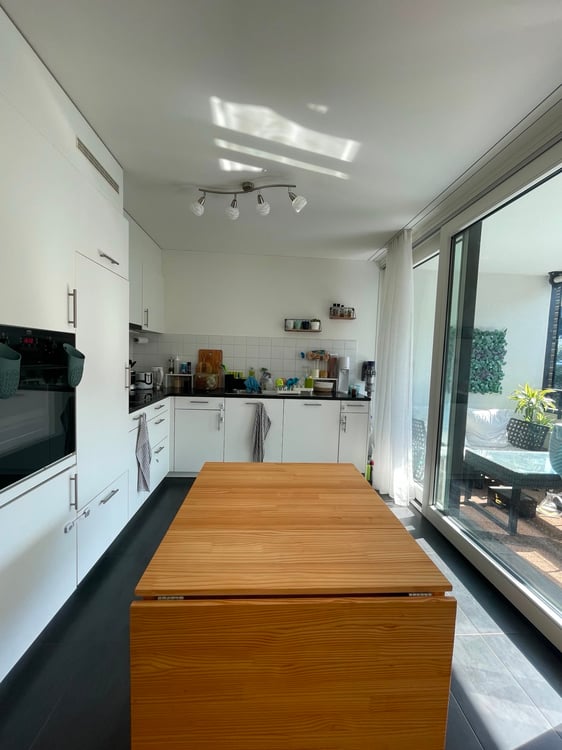Bright & Quiet 3.5-Room Apartment with Balcony in Basel's Erlenmatt District 4