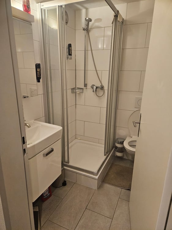1.5-Zimmer-Zimmer in ehemaliges