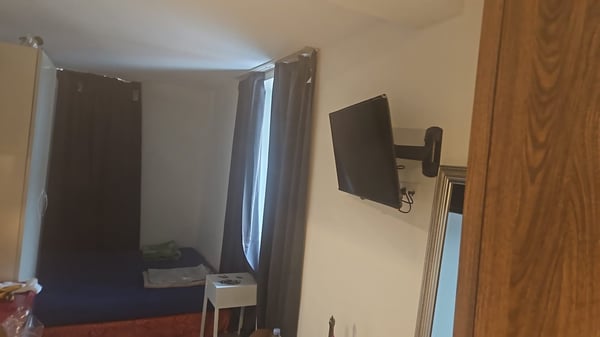 1.5-Zimmer-Zimmer in ehemaliges