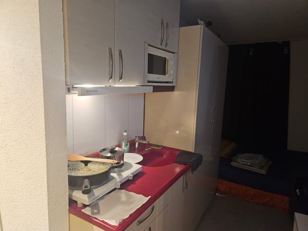 1.5-Zimmer-Zimmer in ehemaliges