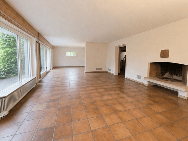 Charmantes Einfamilienhaus in Rüschlikon – 5.5 Zimmer mit Garten und Garage 2