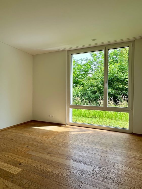 Moderne, lichtdurchflutete 3.5-Zimmer-Wohnung in Suhr 4