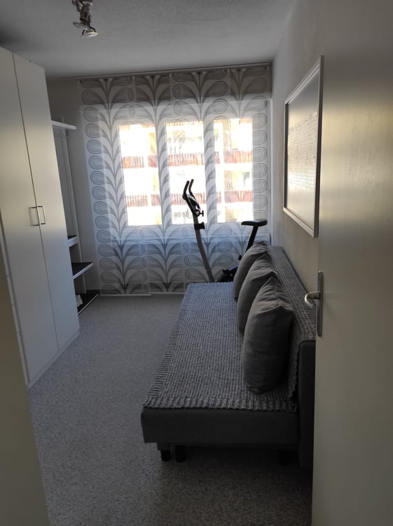 Charmante teilmöblierte 3-Zimmer-Wohnung mit Kamin, nahe Lenzerheide 4